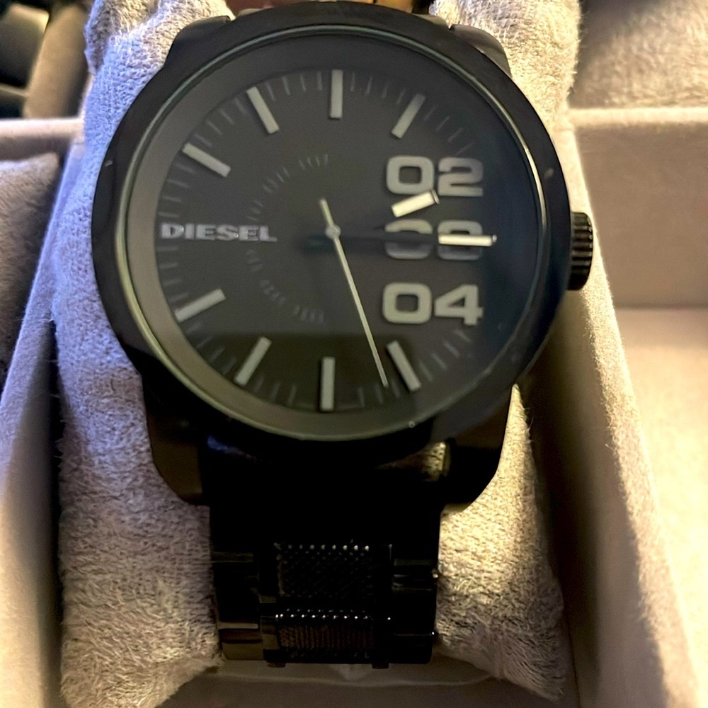 Diesel Metallic Watch Men’s